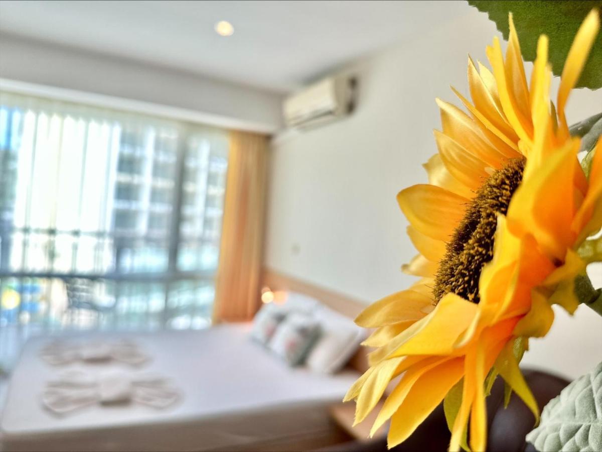 Menada Miramar Palace *