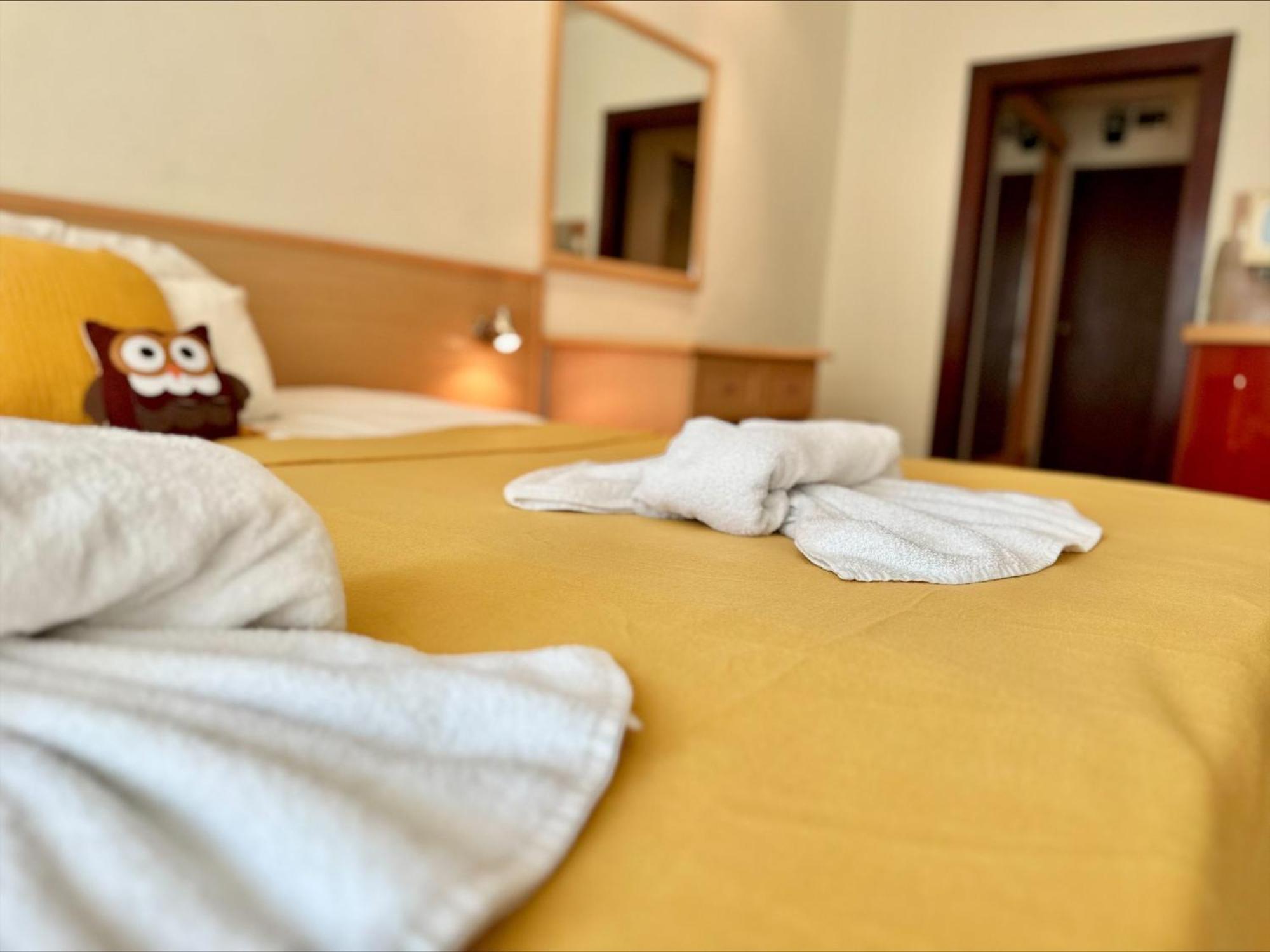 Menada Miramar Palace *