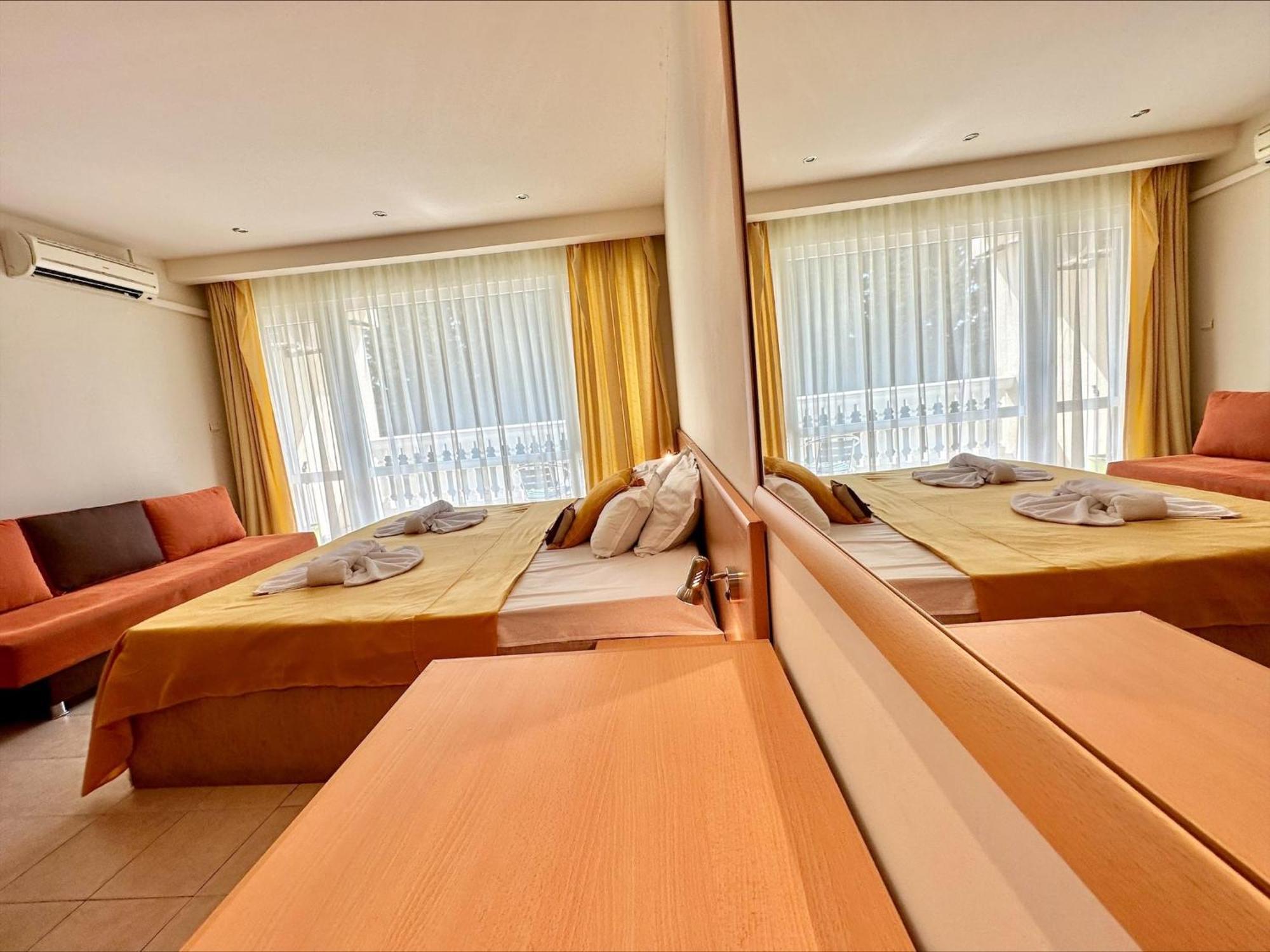 Apartament Menada Miramar Palace *